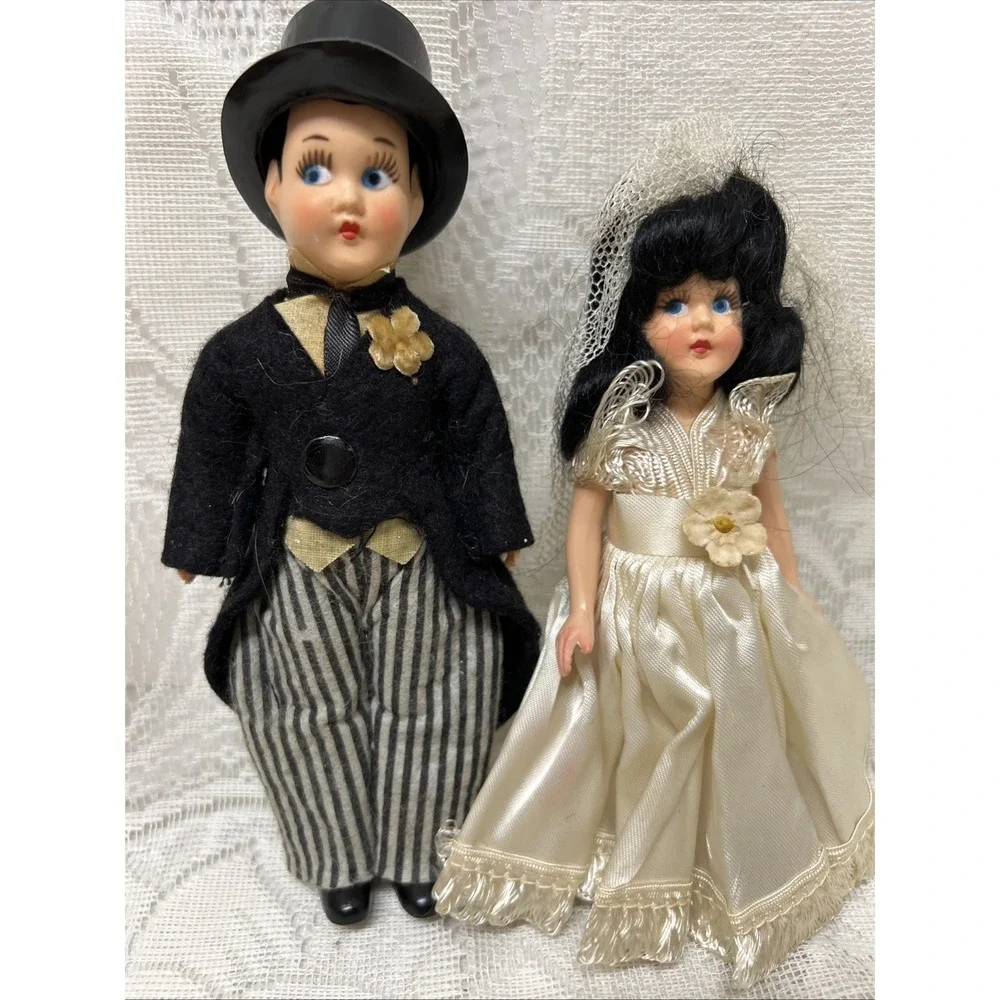 CUTE 1940'S 50'S Bride & Groom Dolls Wedding Cake Toppers Arms Move Hard Plastic